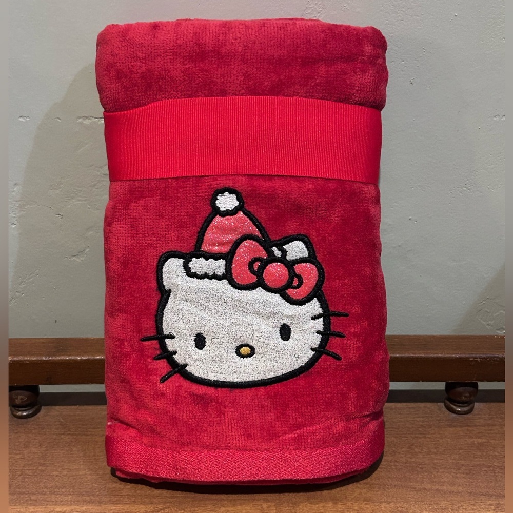 Hello Kitty 2 Pack Red & White Christmas Themed Hand Towels Made By Sanrio